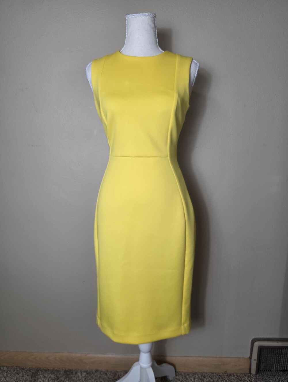 Calvin Klein Yellow Sleeveless Sheath Dress | Size 10 |